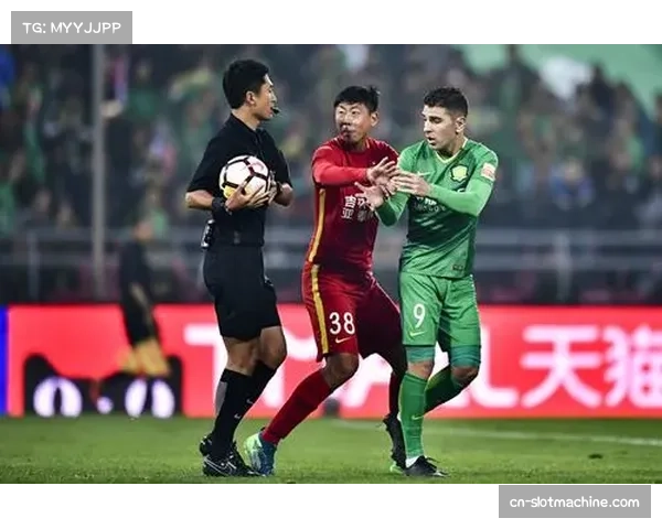 山东战术体系乏善可陈 外援集体迷失暴露进攻端创造力不足 山东战术体系乏善可陈 外援集体迷失暴露进攻端创造力不足